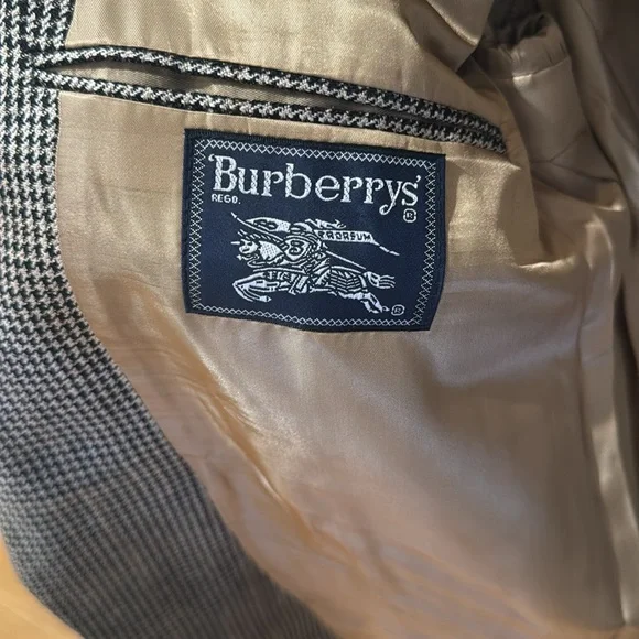 Vintage mens Burberry Black and tan Sport Coat - Picture 4 of 8